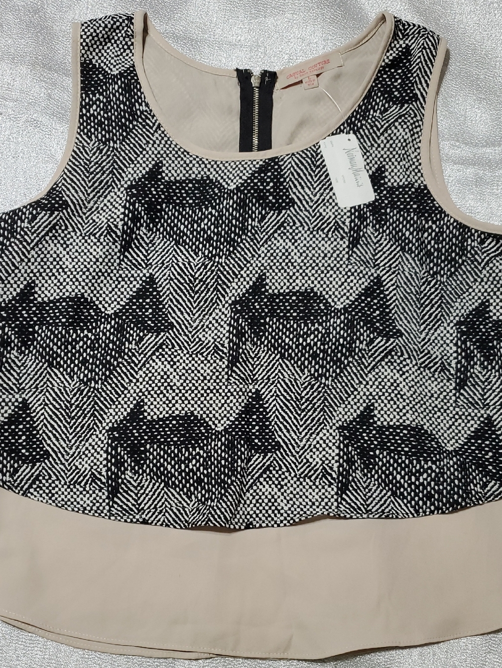 Womens Sleeveless Black & Cream Patterned Crop Top — Lightweight Layered Style L